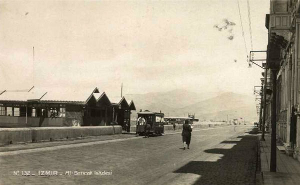 Alsancak pier section in the 1930s