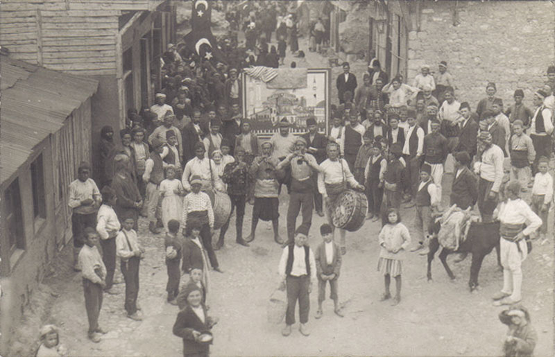 Chanak locals rejoicing for the capture of Smyrna by the Turks, Sep. 1922